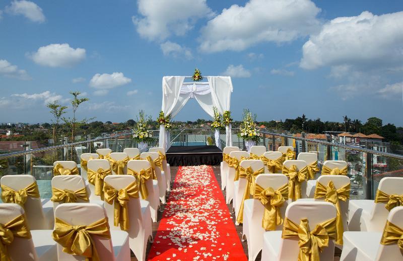 Hotel Santika Seminyak Exterior foto