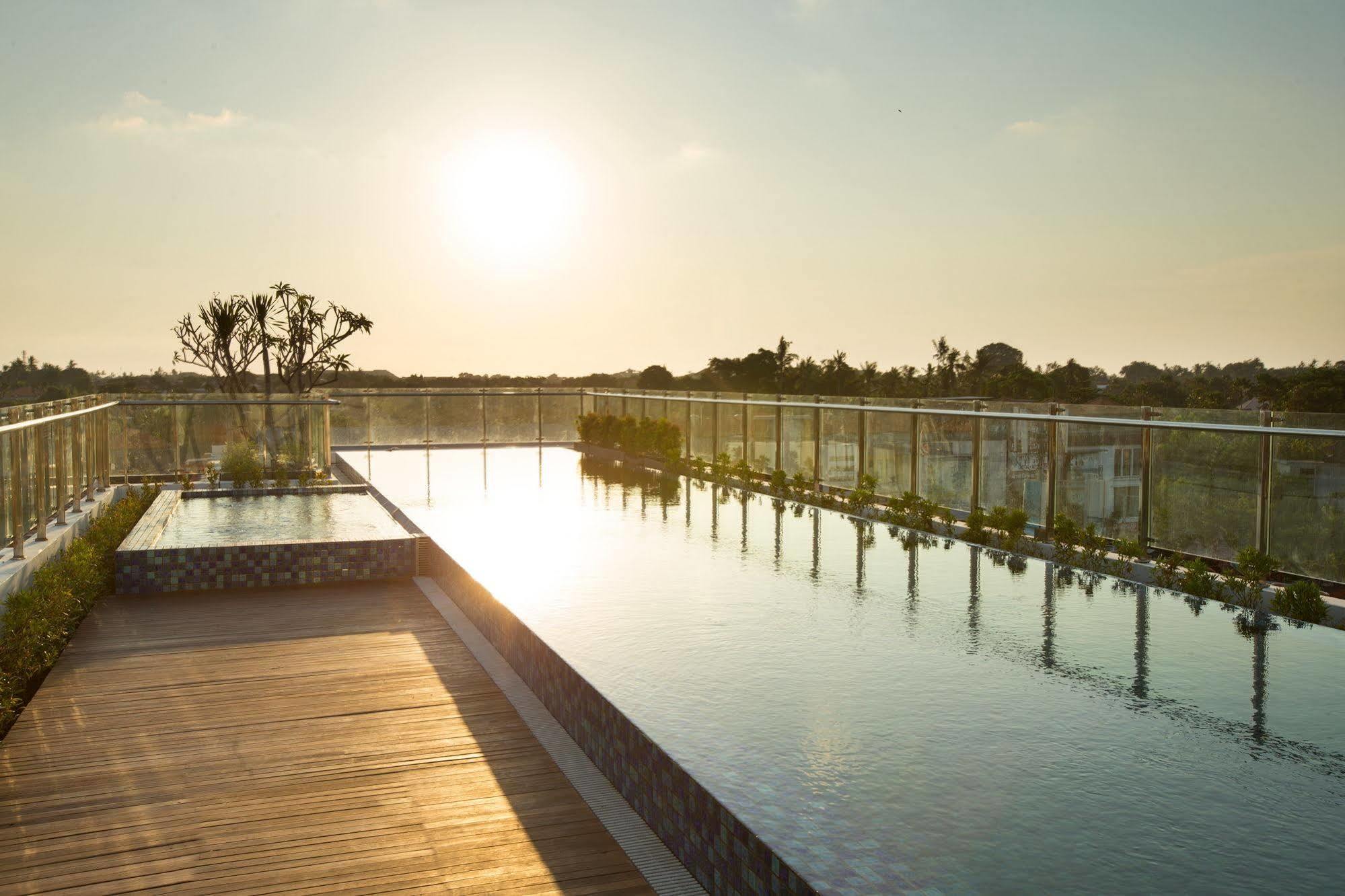 Hotel Santika Seminyak Exterior foto